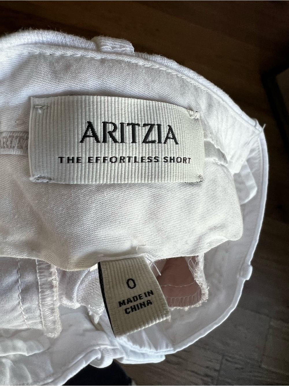 Aritzia The Effortless Short White Linen-Blend High-Rise Shorts - Picture 6 of 6